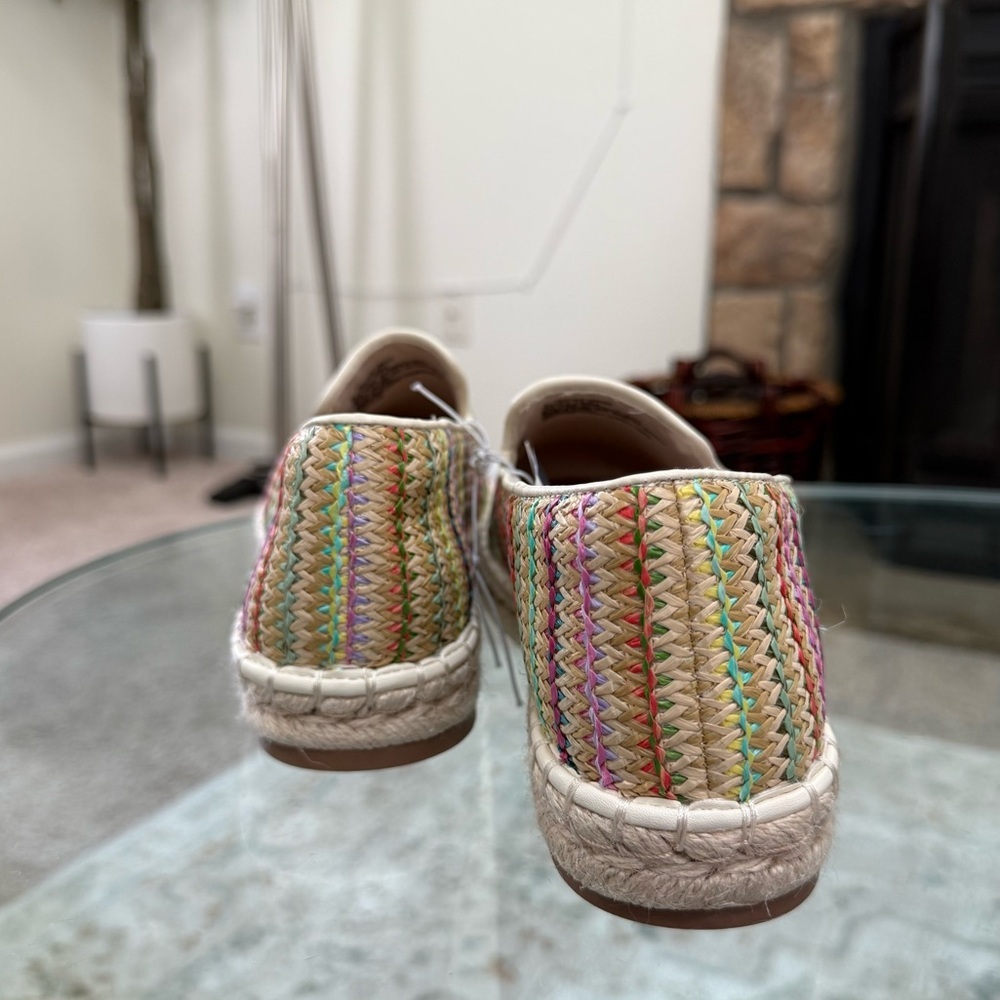 NWT Universal Thread Tan Colorful Memory Foam Esp… - image 9